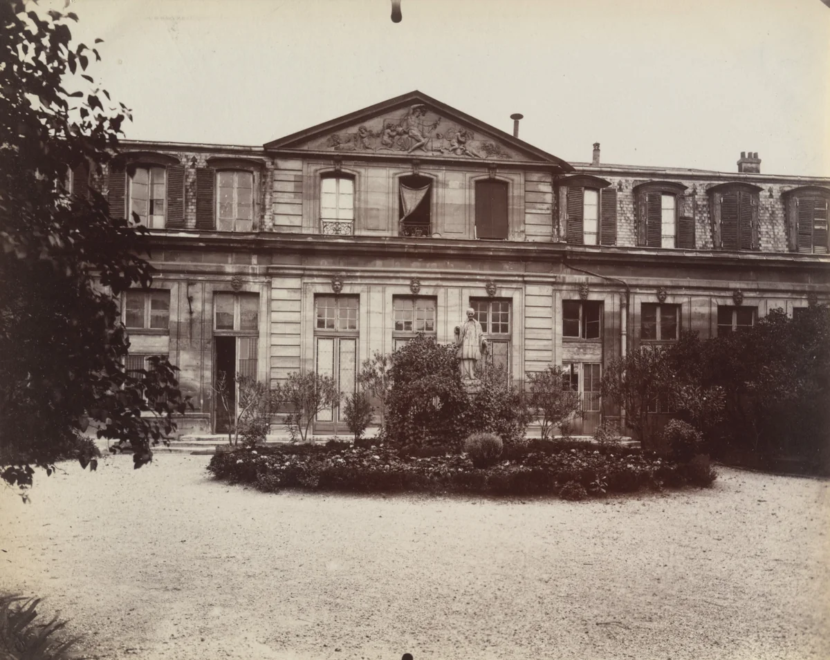 Clichy. Ancien Pavillon de Chasse by Eugène Atget, photograph, 1901