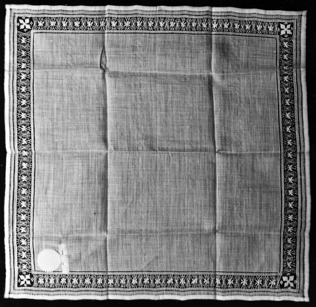 Handkerchief by Mexico, textile, 1875-1900