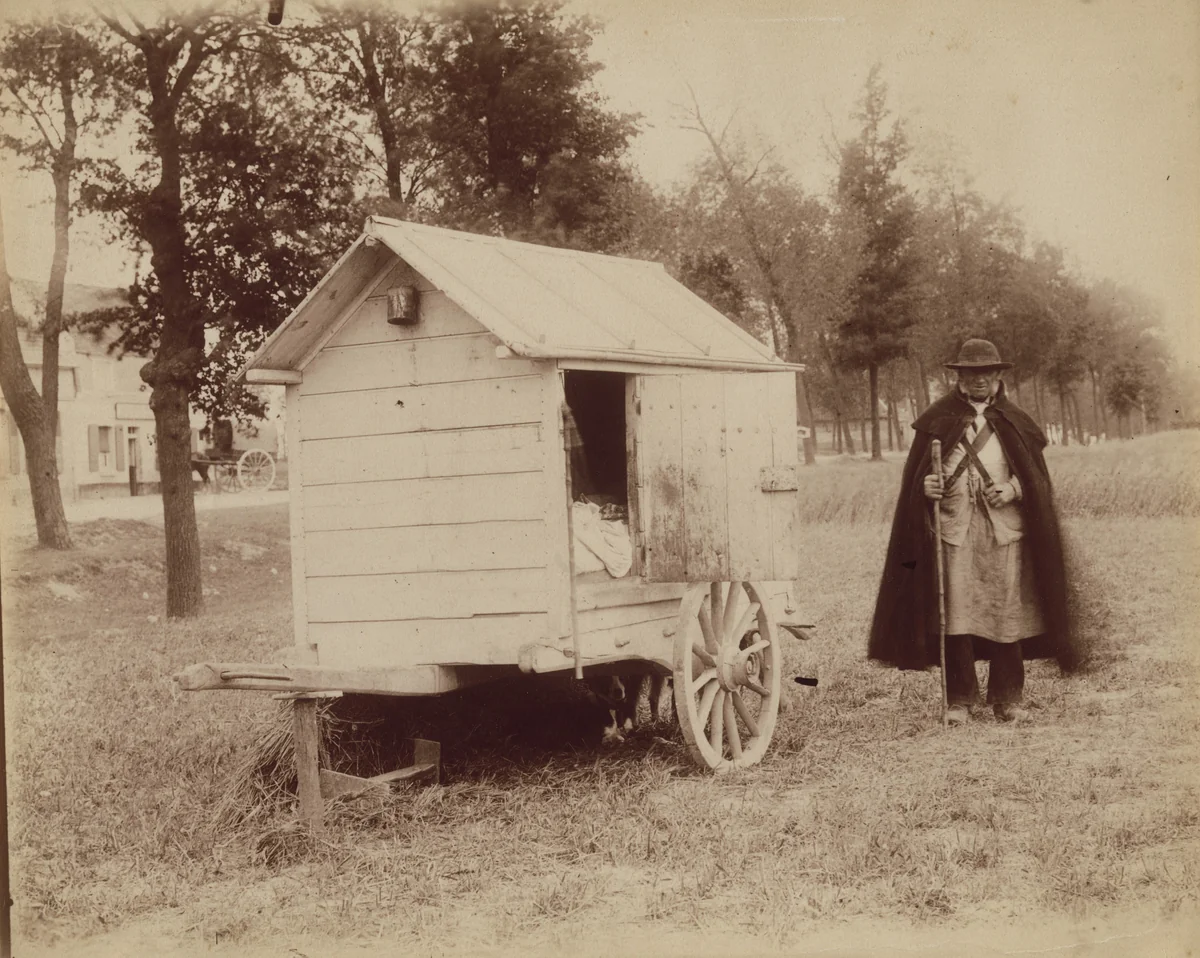 Untitled by Eugène Atget, photograph, 1908