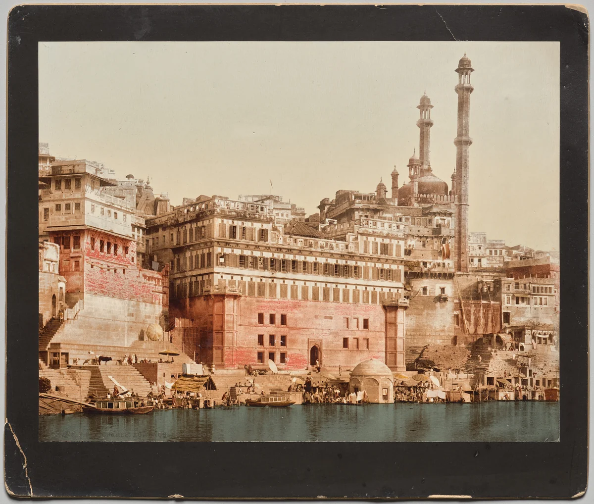 India. Benares. Aurangzeb's Mosque, after a photo by Dr. Kurt Boeck by Photoglob Co., photograph, 1885-1915