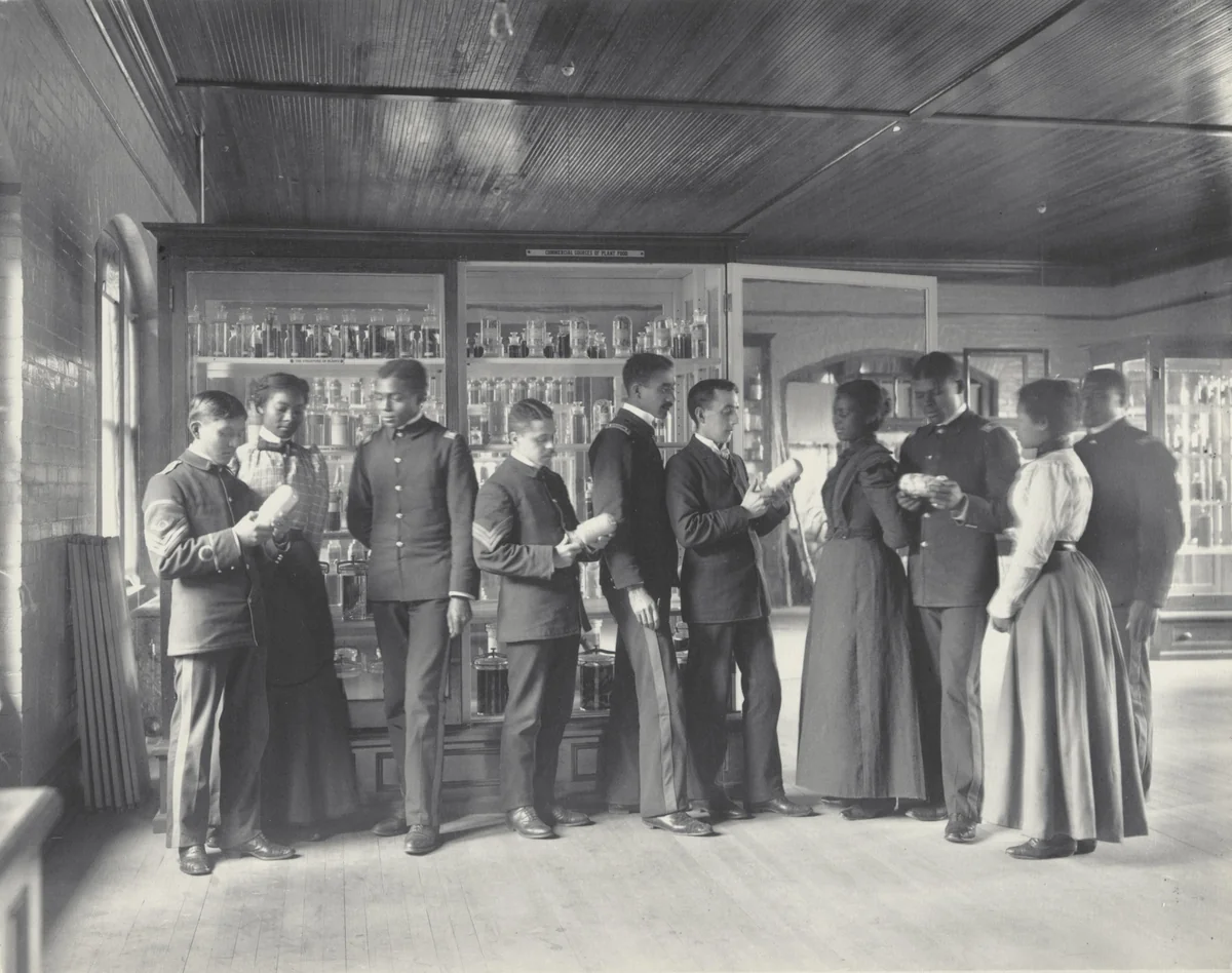 Agriculture - Studying commercial plant foods by Frances Benjamin Johnston, photograph, 1899