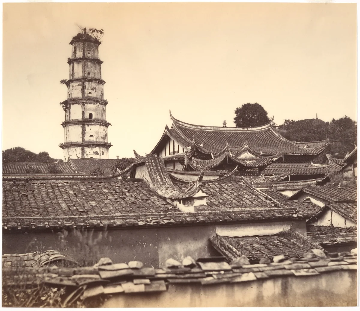 White Pagoda, Foochow by John Thomson, photograph, 1869