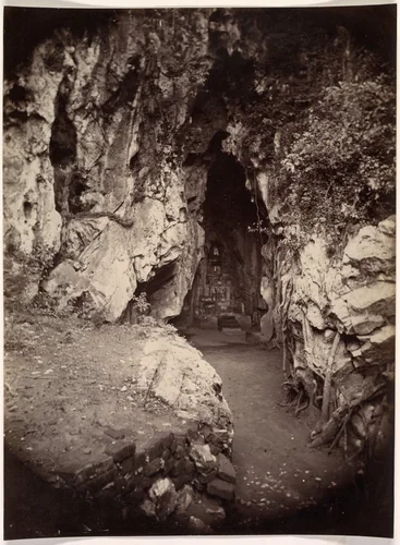 Hoa Nghiem Cave, Grotto of the August Transformation by Émile Gsell, photograph, 1870-1880