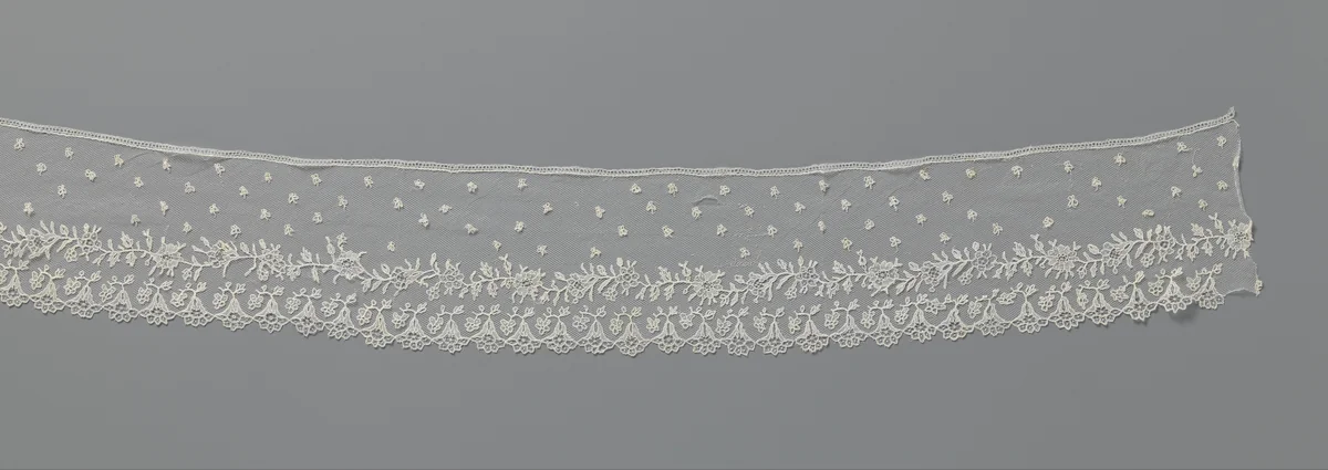 Strook applicatiekant met klokjesbloemenrand by anonymous, other, 1825-1849