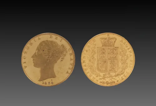 Sovereign: Victoria (obverse); Shield of Arms (reverse) by William Wyon, metalwork, 1839