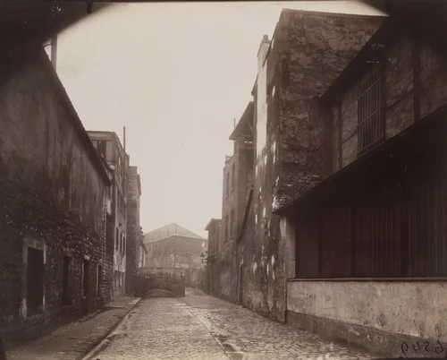 Ruelle des Gobelins by Eugène Atget, photograph, 1925