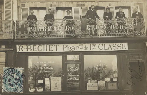 R- Bechet Pharcien de 1re classe, Pharmacie de la Croix-Rouge, Trouville-sur-Mer by Unidentified Photographer, photograph, 1905