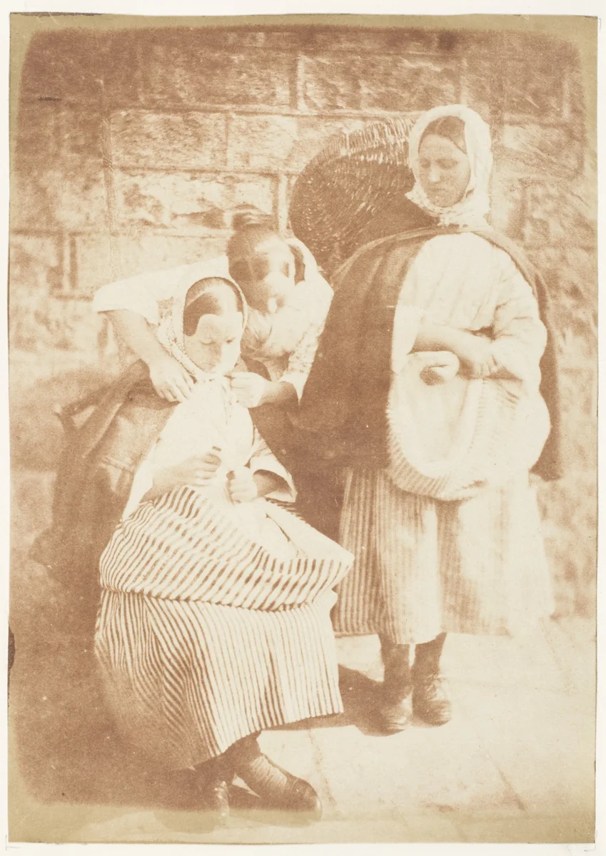 Newhaven Fishwives by Hill and Adamson, photograph, 1843-1847