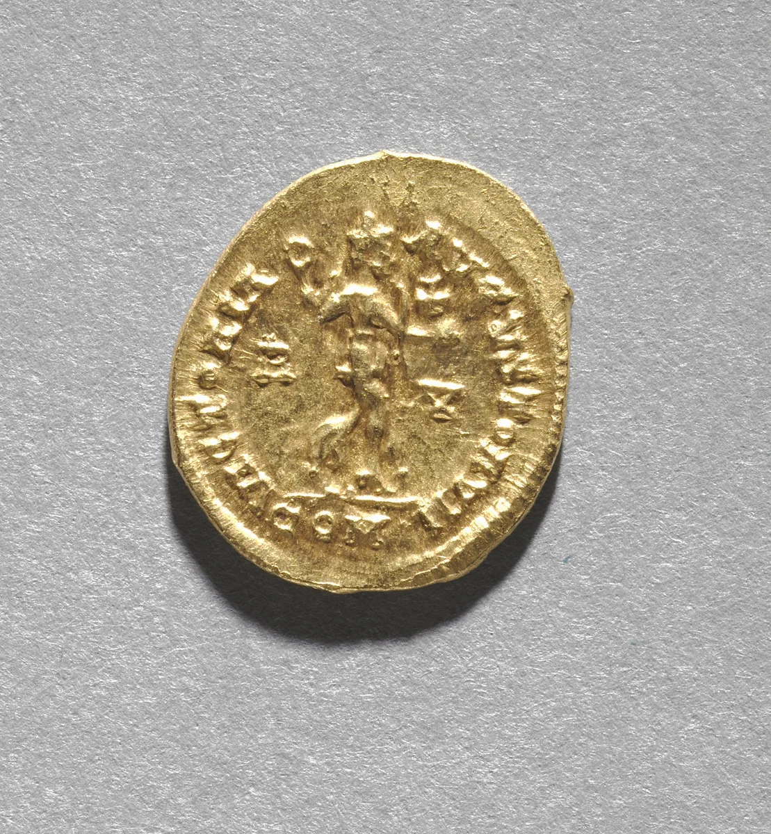 Solidus of Arkadios (reverse) by Unknown, metalwork, 395-408