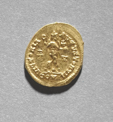 Solidus of Arkadios (reverse) by Unknown, metalwork, 395-408