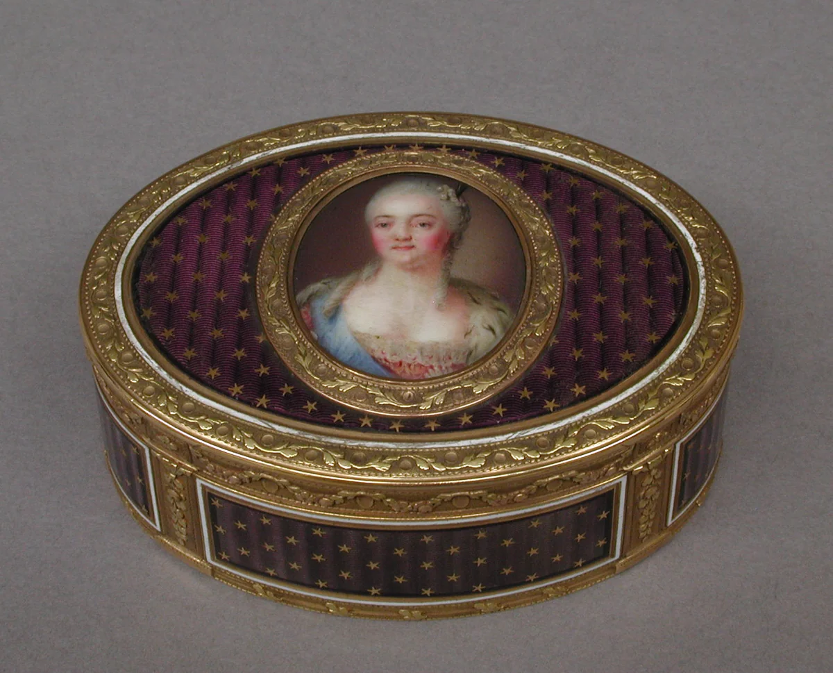 Snuffbox with portrait of a woman by Les Frères Souchay, metalwork, 1780-1800