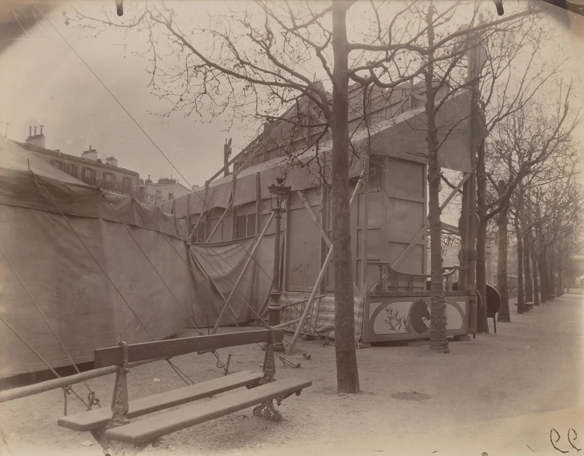 Fête de Vaugirard by Eugène Atget, photograph, 1926