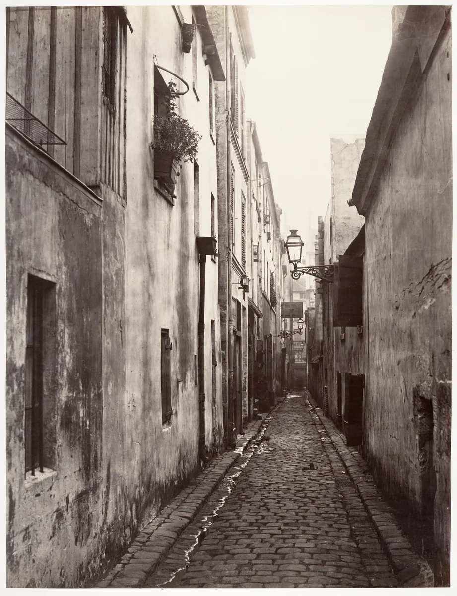 Impasse Briare (de la Cité Coquenard) by Charles Marville, photograph, 1860-1869