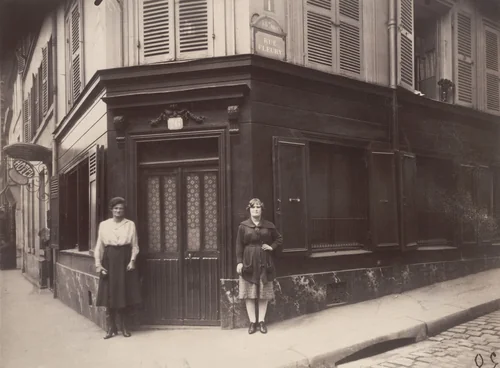 Coin, boulevard de la Chapelle et rue Fleury 76, 18e by Eugène Atget, photograph, 1921