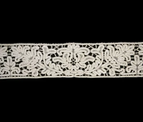 Border by Italy, textile, 1650-1700