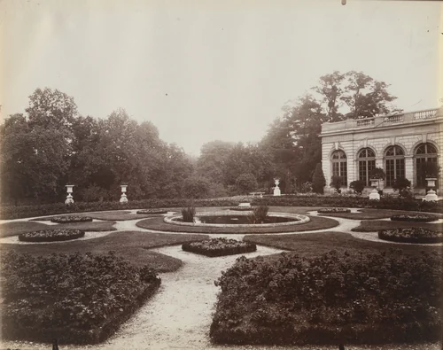 Bagatelle by Eugène Atget, photograph, 1919