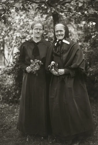 Parish Nurses by August Sander, photograph, 1924