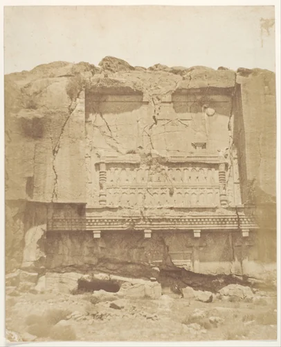 Tomba sulla rocca a Persepolis by Luigi Pesce, photograph, 1858
