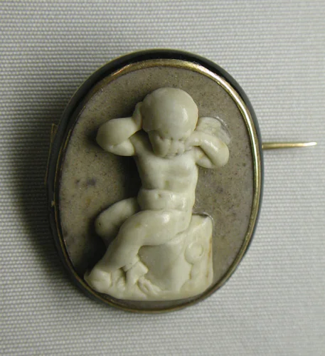 Cupid chained to a rock by Giovanni Pichler, other, 1785-1799