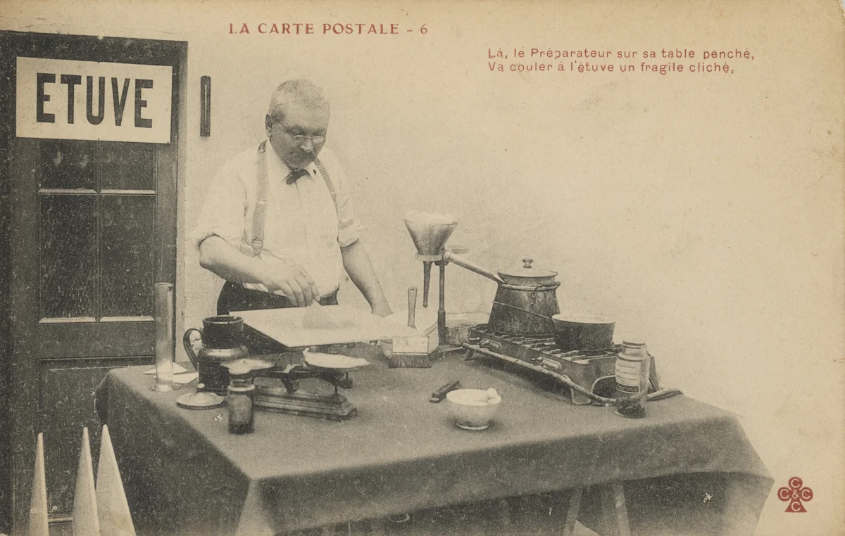 Le préparateur sur sa table penché, France by Unidentified Photographer, photograph, 1900