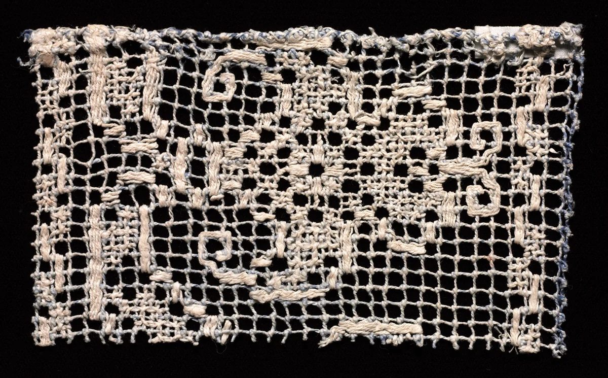 Fragment with a Floral (tendril) Motif by Unknown, textile, 1500-1699