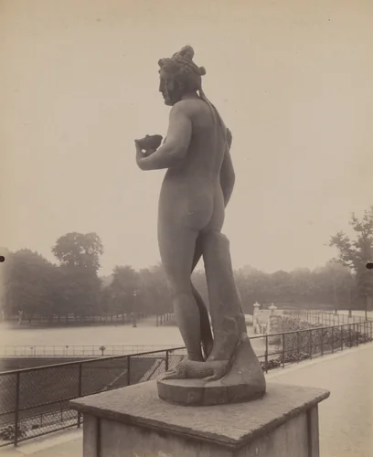 Tuileries - Rond Point / orangerie by Eugène Atget, photograph, 1911