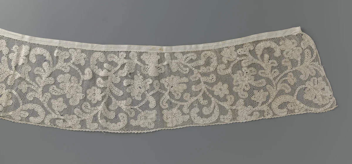 Strook gemengde kant voor een superplie met voluutranken by anonymous, other, 1640-1660