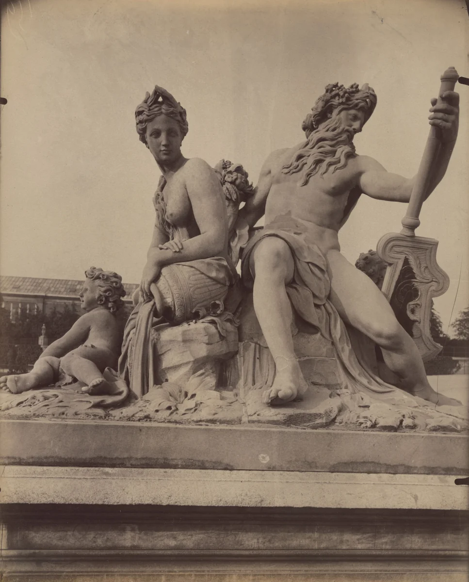 Tuileries - Le Rhin et la / Moselle par Van cleve by Eugène Atget, photograph, 1911