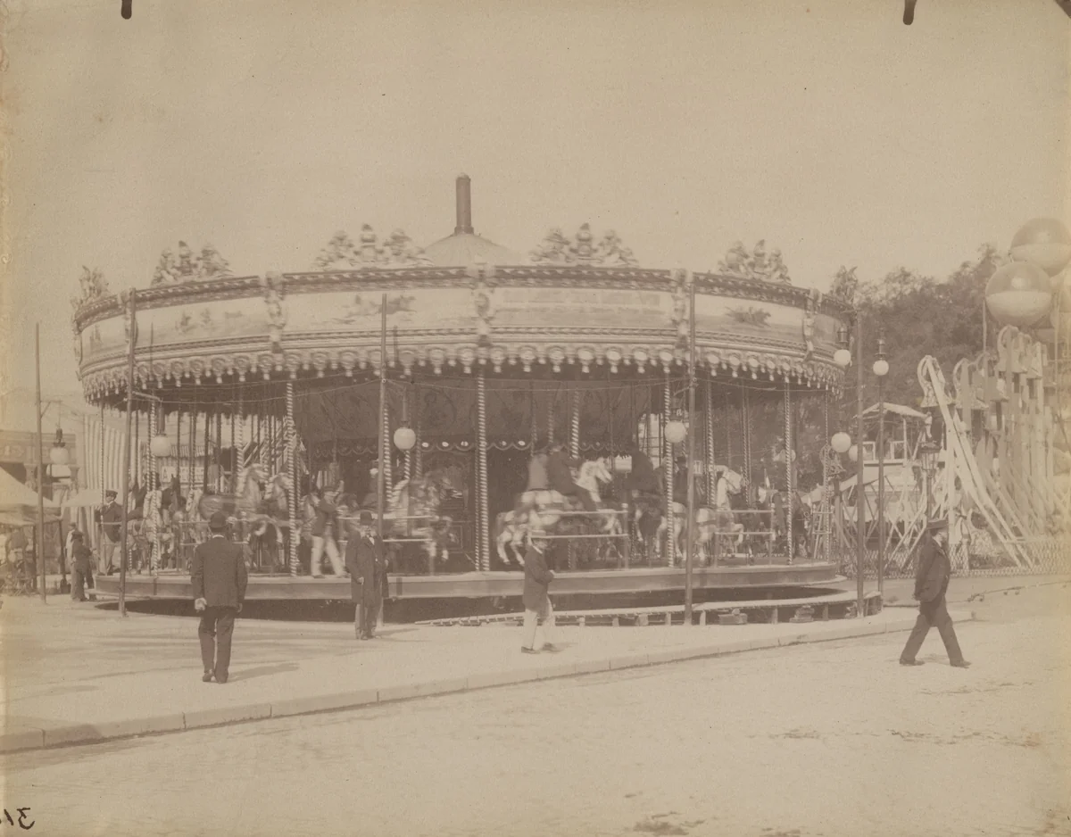 Fête des Invalides by Eugène Atget, photograph, 1898