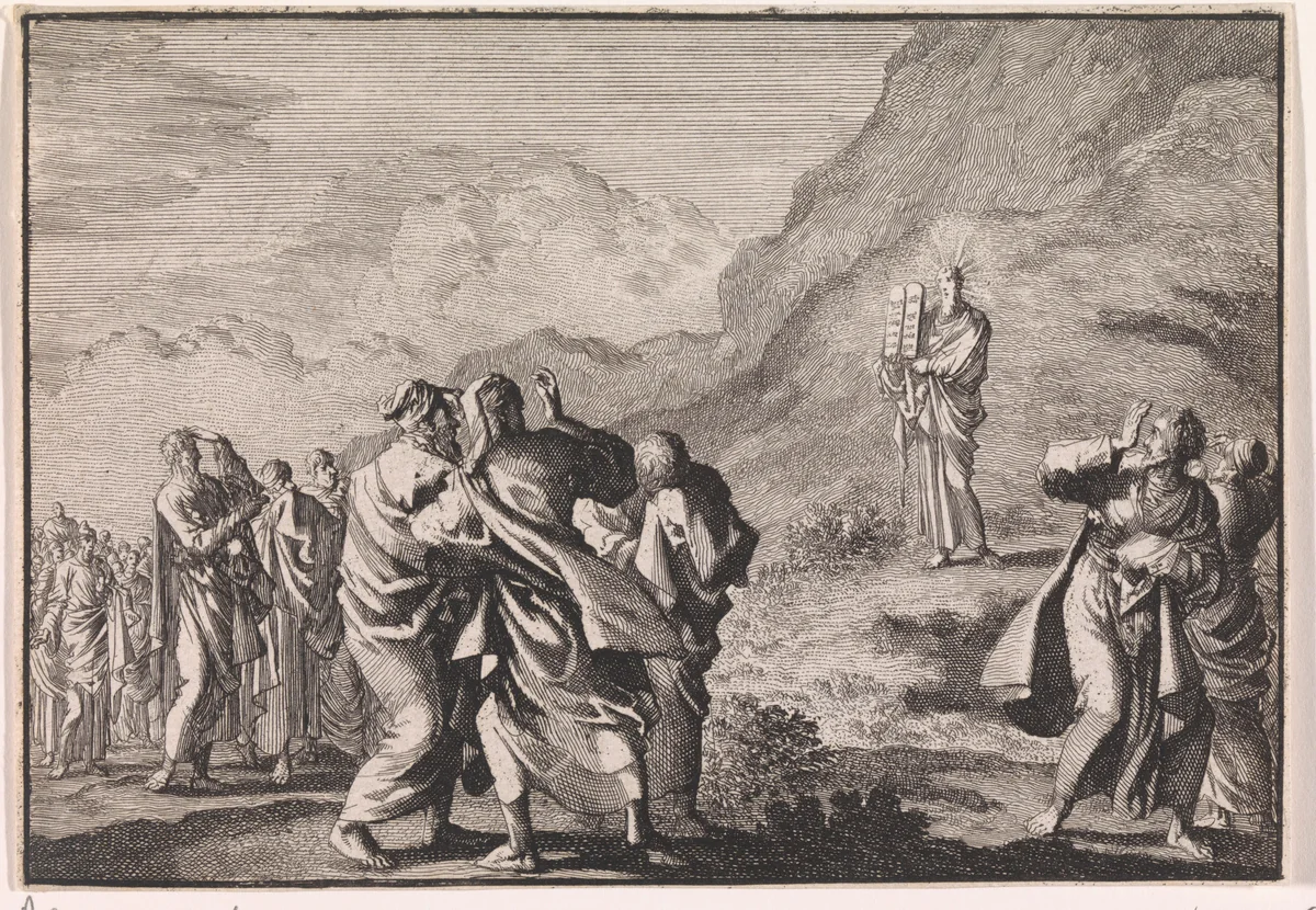 Mozes ontvangt de wetstafelen en toont ze aan het volk by Jan Luyken, print, 1703
