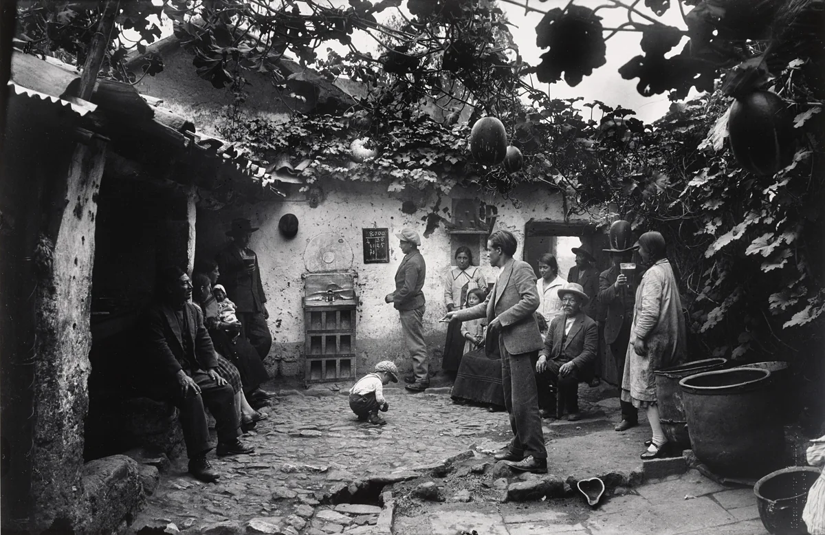 Chicha and Sapo, Cuzco. (Chicha y Sapo, Cuzsco) by Martín Chambi, photograph, 1925