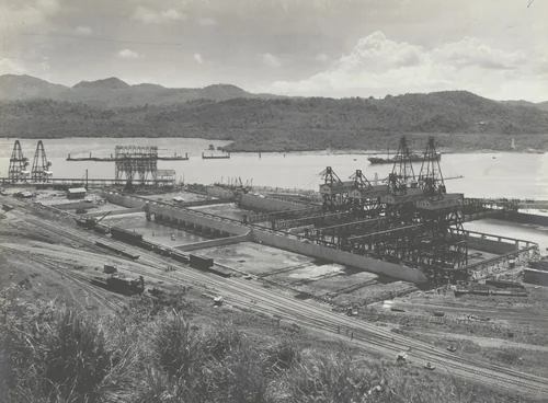 Balboa Terminals. Coaling station from Sosa Hill by Unidentified Photographer, photograph, 1916