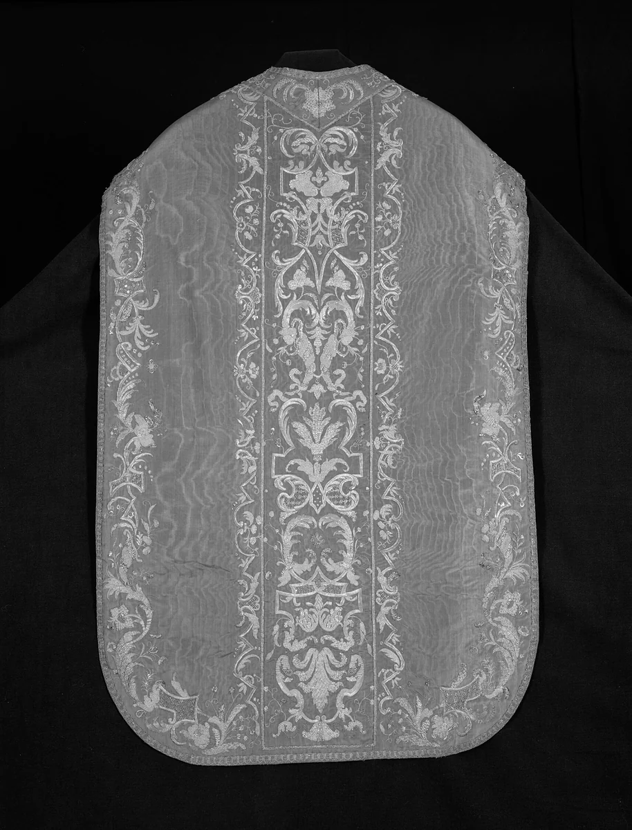 Chasuble, Stole, and Maniple by France or Italy, textile, 1675-1725