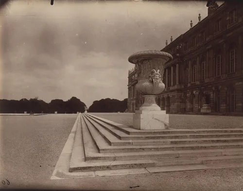 Versailles, parc by Eugène Atget, photograph, 1901
