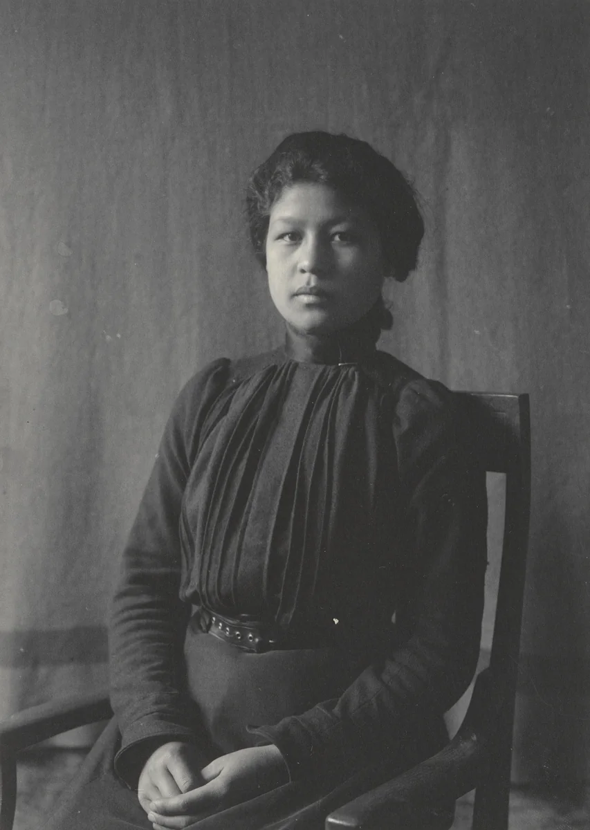 Adele Quinney. Stockbridge Tribe. A girl whose every physical measurement is artistically correct by Frances Benjamin Johnston, photograph, 1899