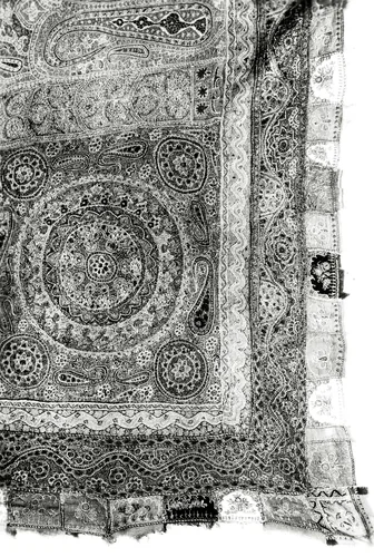 Shawl by India, textile, 1801-1900