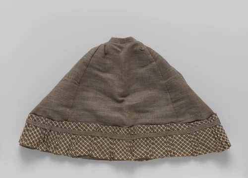 Rok van beige geruite wol met 7 zwarte knoopjes by anonymous, other, 1870-1880