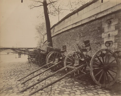 Un Coin du Port des Saint Pères (6e Arrondissement) by Eugène Atget, photograph, 1910