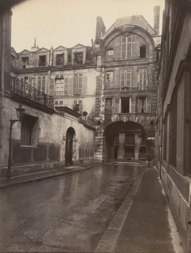 Rue de Bretonvilliers by Eugène Atget, photograph, 1924