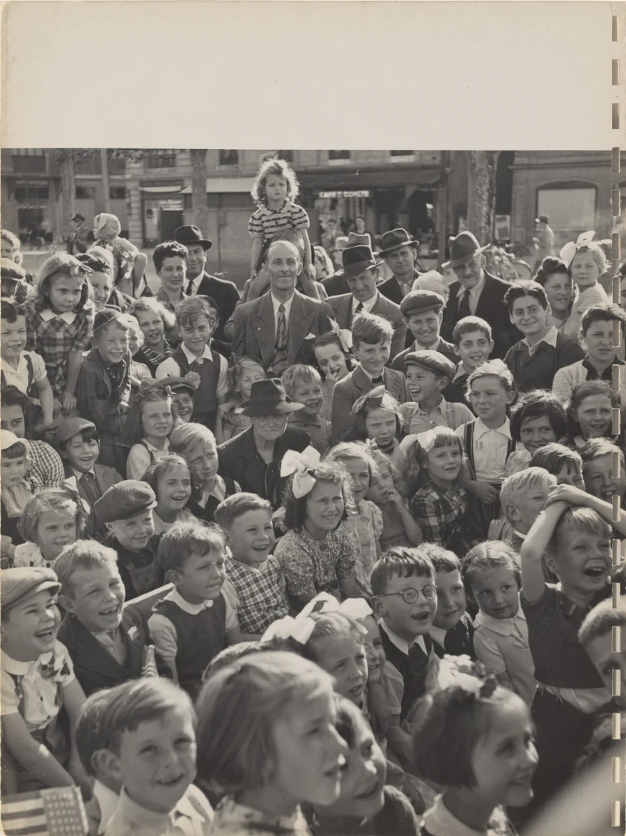 40 Fotos, page 21 by Robert Frank, photograph, 1946