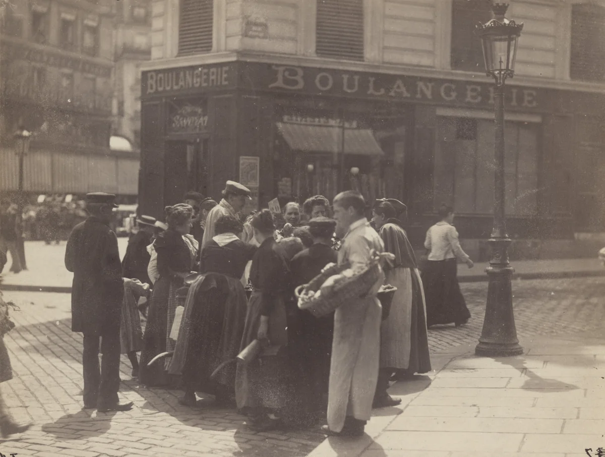 Place St. Medard by Eugène Atget, photograph, 1912