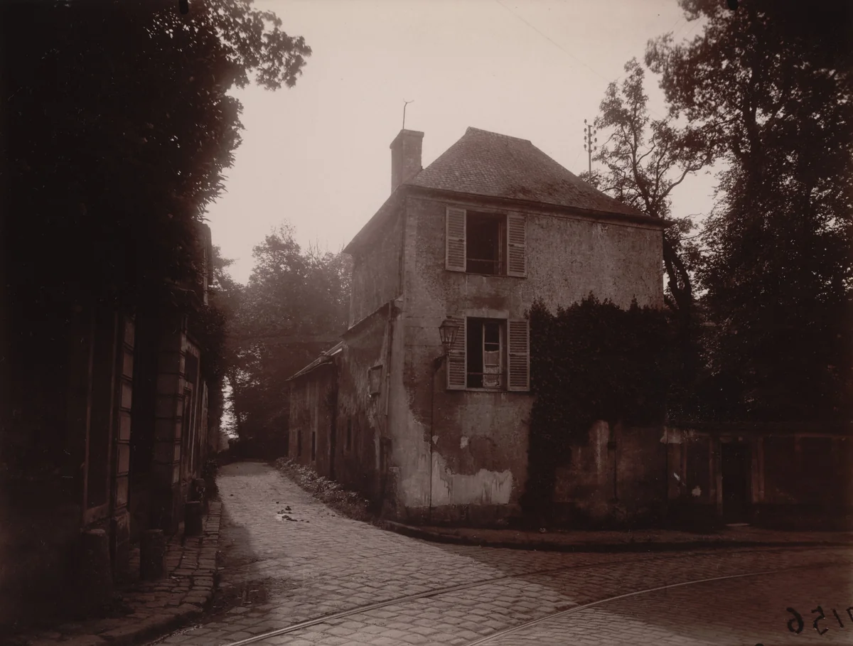 Châtenay, vielle maison by Eugène Atget, photograph, 1925