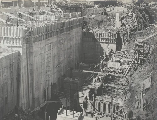 Balboa Terminals. Dry Dock No. 1. South Wall of Pump Well by Unidentified Photographer, photograph, 1915