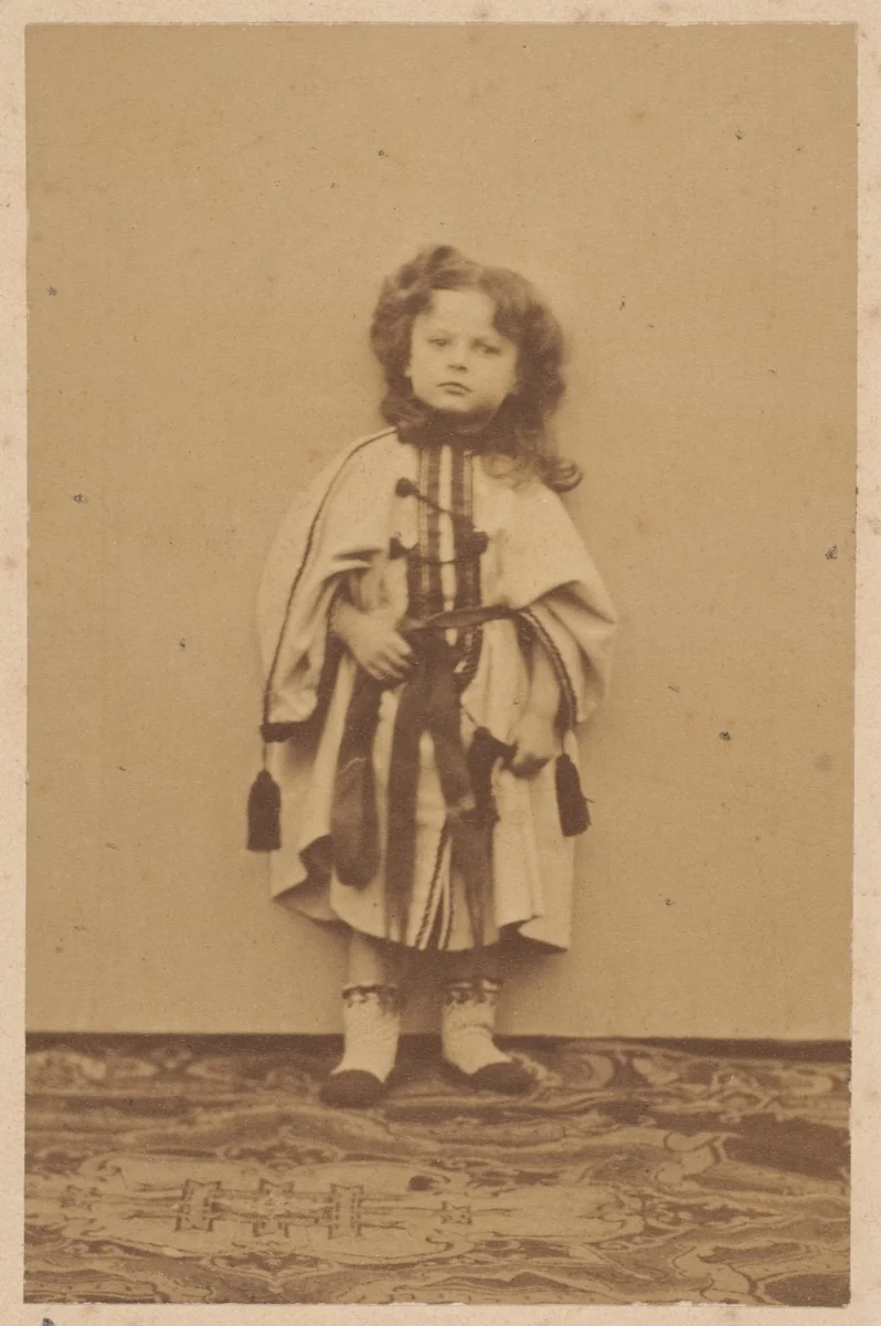 Le bournous by Pierre-Louis Pierson, photograph, 1860-1869